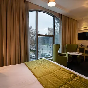 4* Otel Dondar Formula 1 View